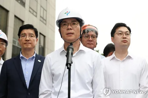 정원오·오세훈 '구조 우선'…서소문 붕괴 사고에 선거운동 중단