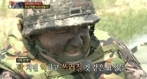 스벅 '책상에 탁' 무신사도 '탁치니 억'