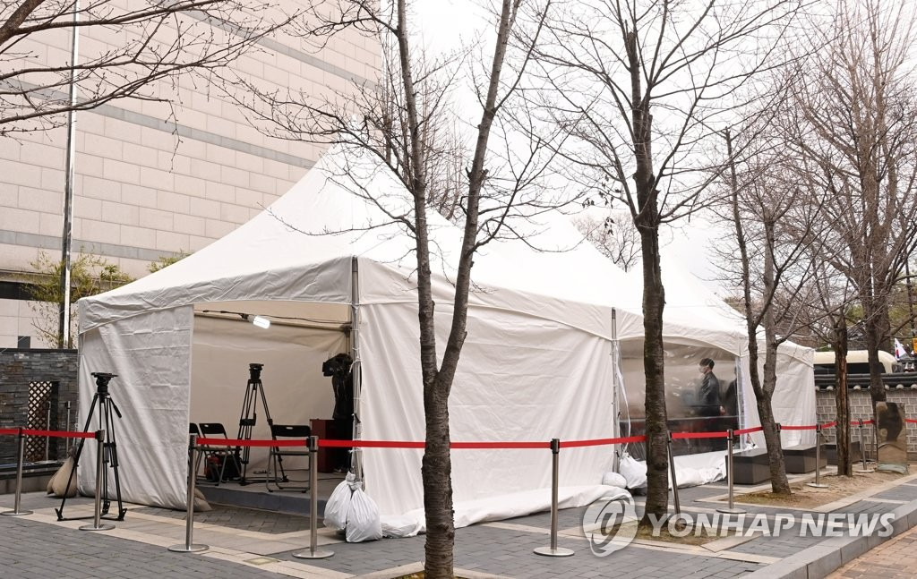 영화 군체 집에서 무료로 보는법