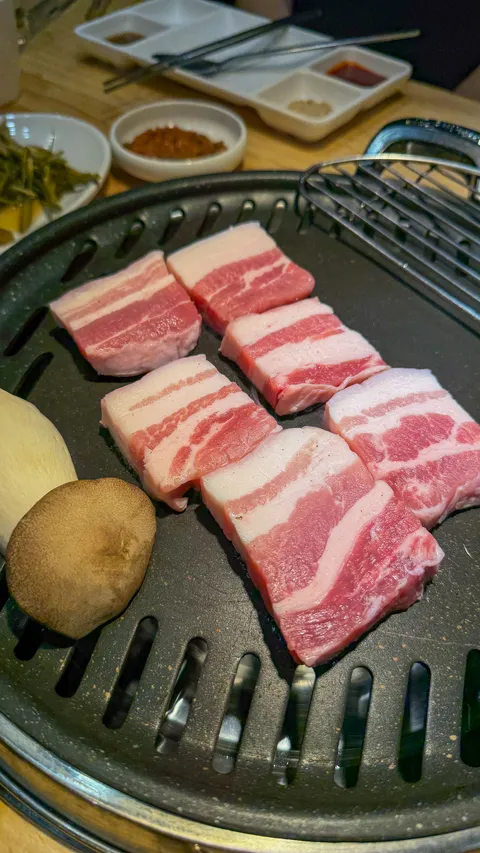 방이동 초필살돼지구이.