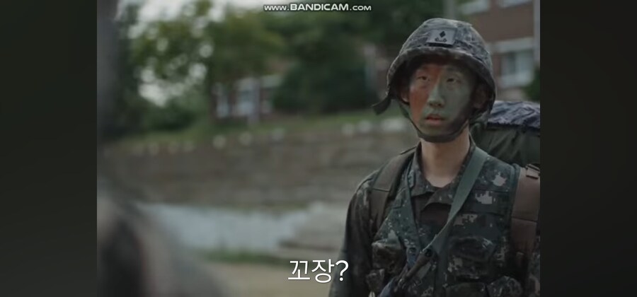 군대는 아무리 이해안되도 위에서 까라면 까라는 소대장
