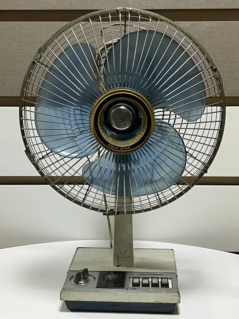 삼화콘덴서가 부착된 57년 전 금성 선풍기