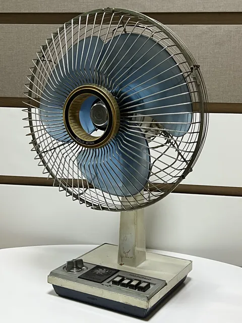 삼화콘덴서가 부착된 57년 전 금성 선풍기