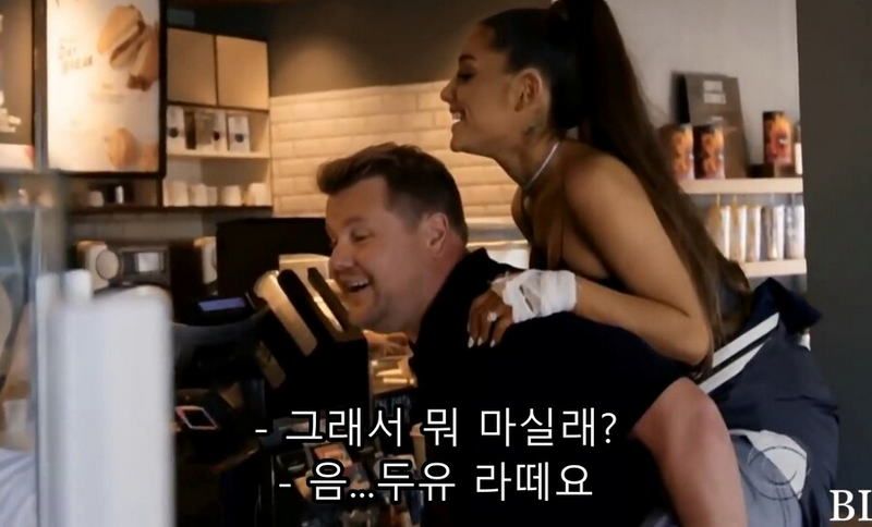 연예인병이 심해서 절대 걷지 않는다는 팝스타.jpg