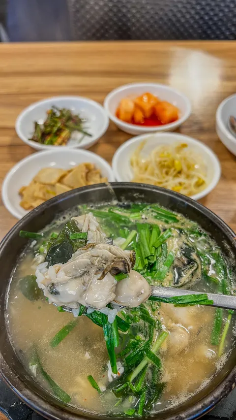 석촌동 대현굴국밥.