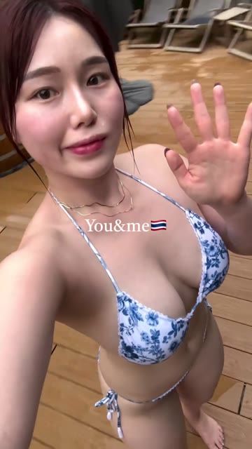 태국에서 바캉스중인 글래머 미시