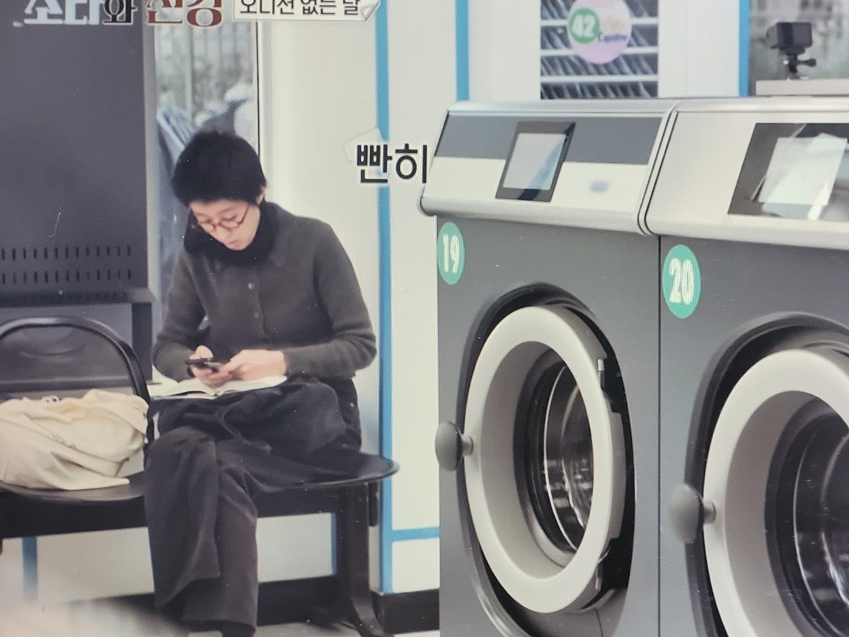 이소라 홍진경............... 파리에서 패션위크 런웨이 오디션 본 결과................jpg