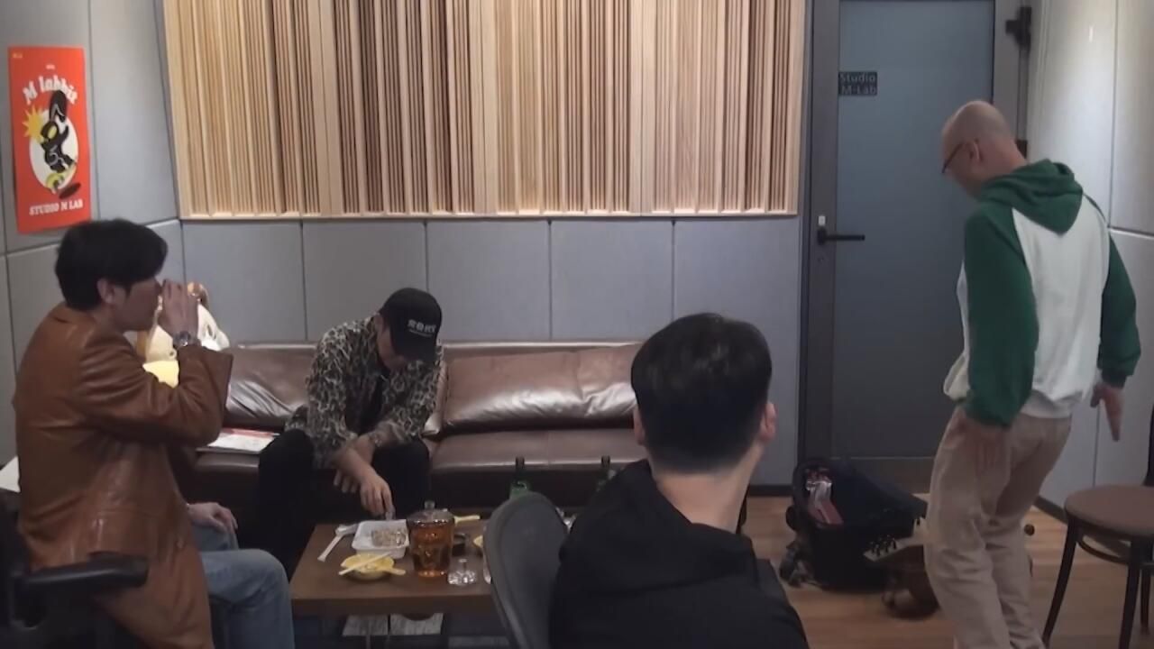 진행자 태도 논란 불거진 하림 ㄷㄷㄷ