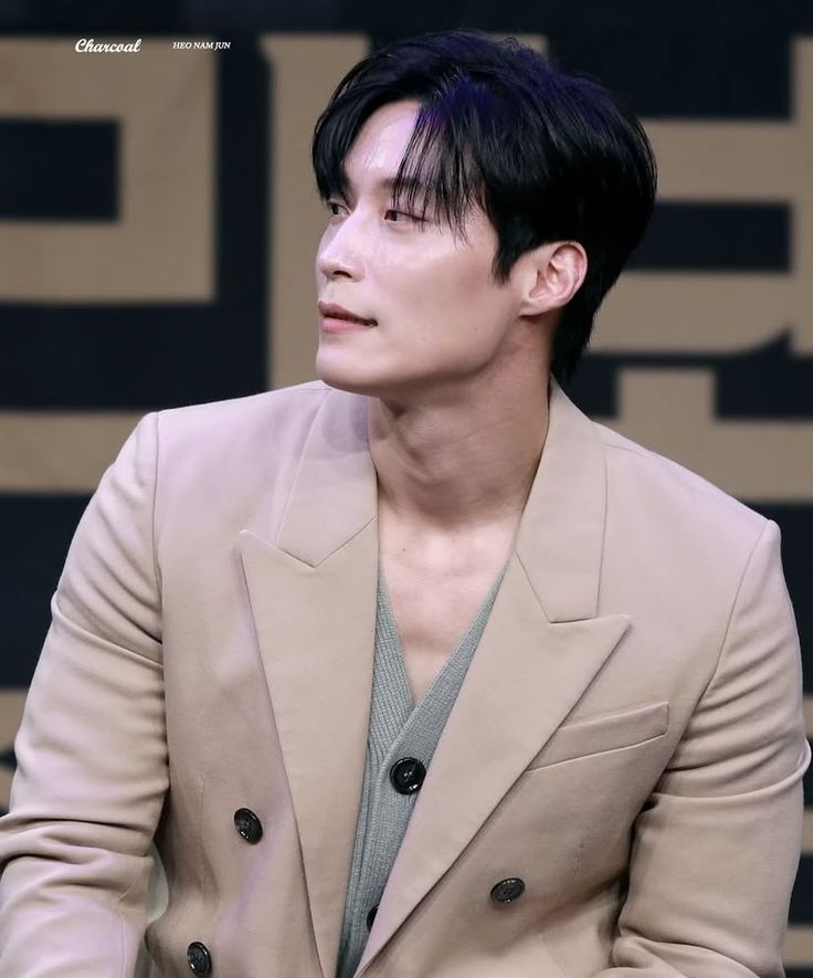 내가 보고싶어서 모아본 허남준 더더더 들고옴..jpgif