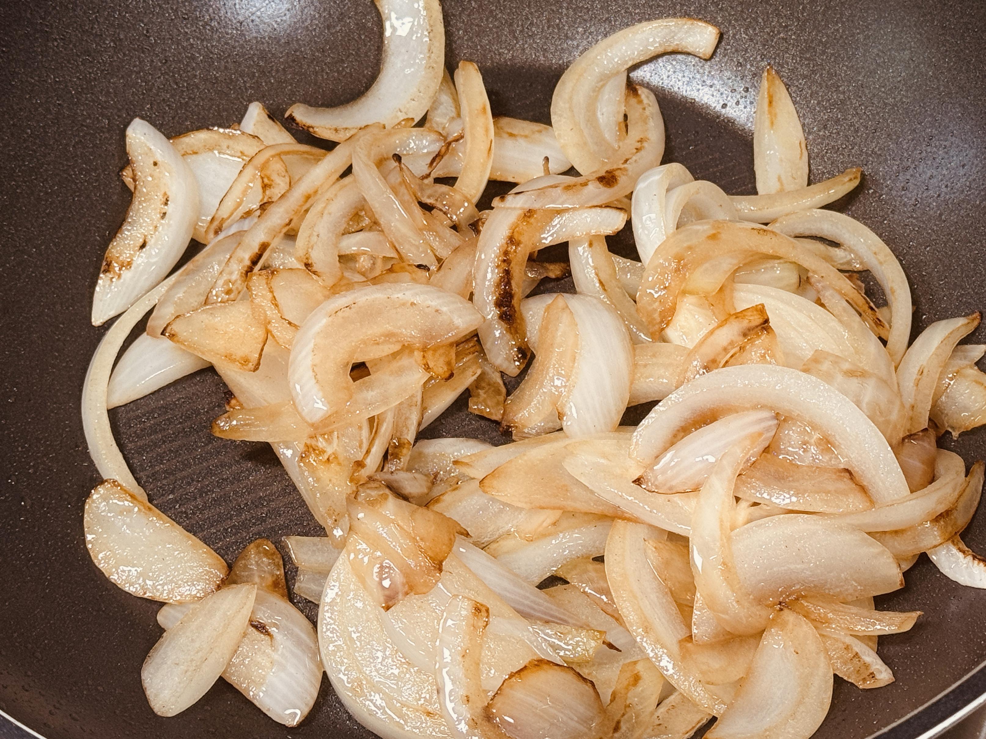 투표 마치고 와서 라면 한그릇 끓여먹습니다