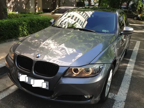 개인취향 디자인은 BMW E90 320D
