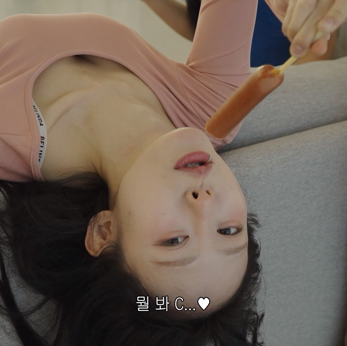 19) 이거 넣게? 소세지 먹방 ㄹㅈㄷ 호불호?.jpg