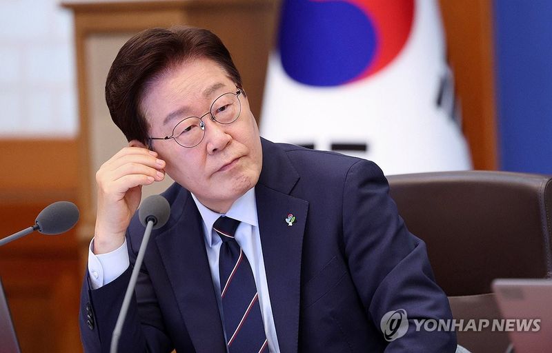웃음기 싹 사라진 李대통령…'명픽' 정원오·하정우·김병욱 '뼈아픈 줄낙마'