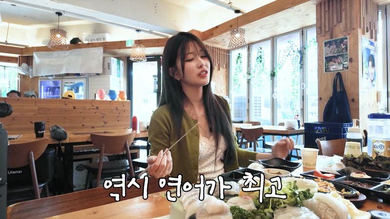 일본 여자들을 한국 횟집에 데려갔더니?.jpg