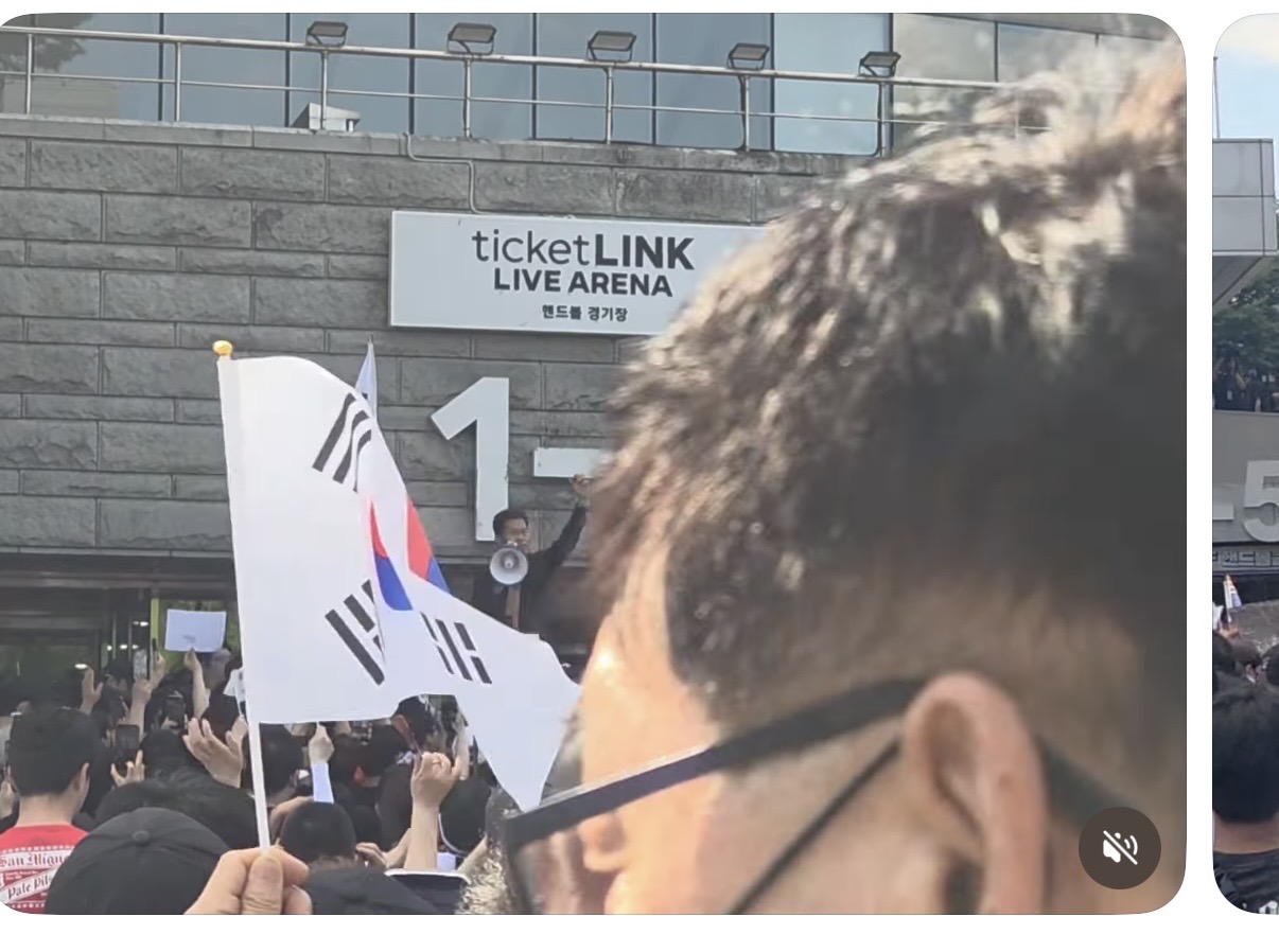 하이브보고 위버스콘 중지시키라는 스레드 글들