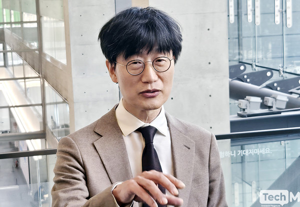 오늘 회식 참석한 밥값 다한 네이버 이해진.jpg