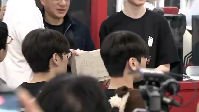 젠슨황: 2070? 그 골동품을 아직도 쓴다고?