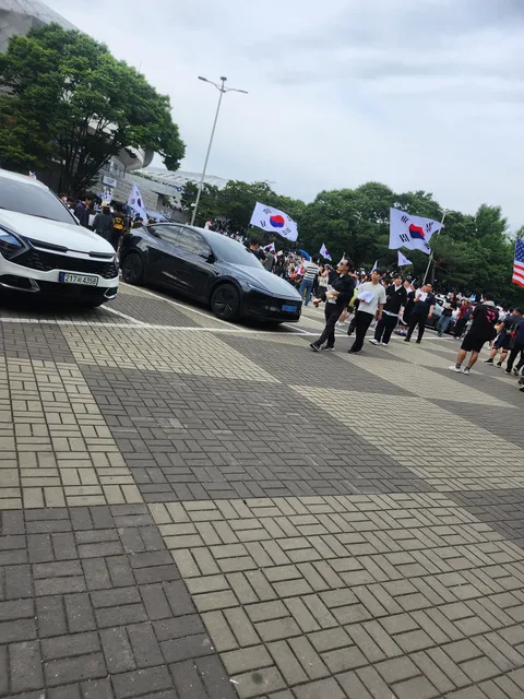 올림픽공원 일대 분위기..jpg