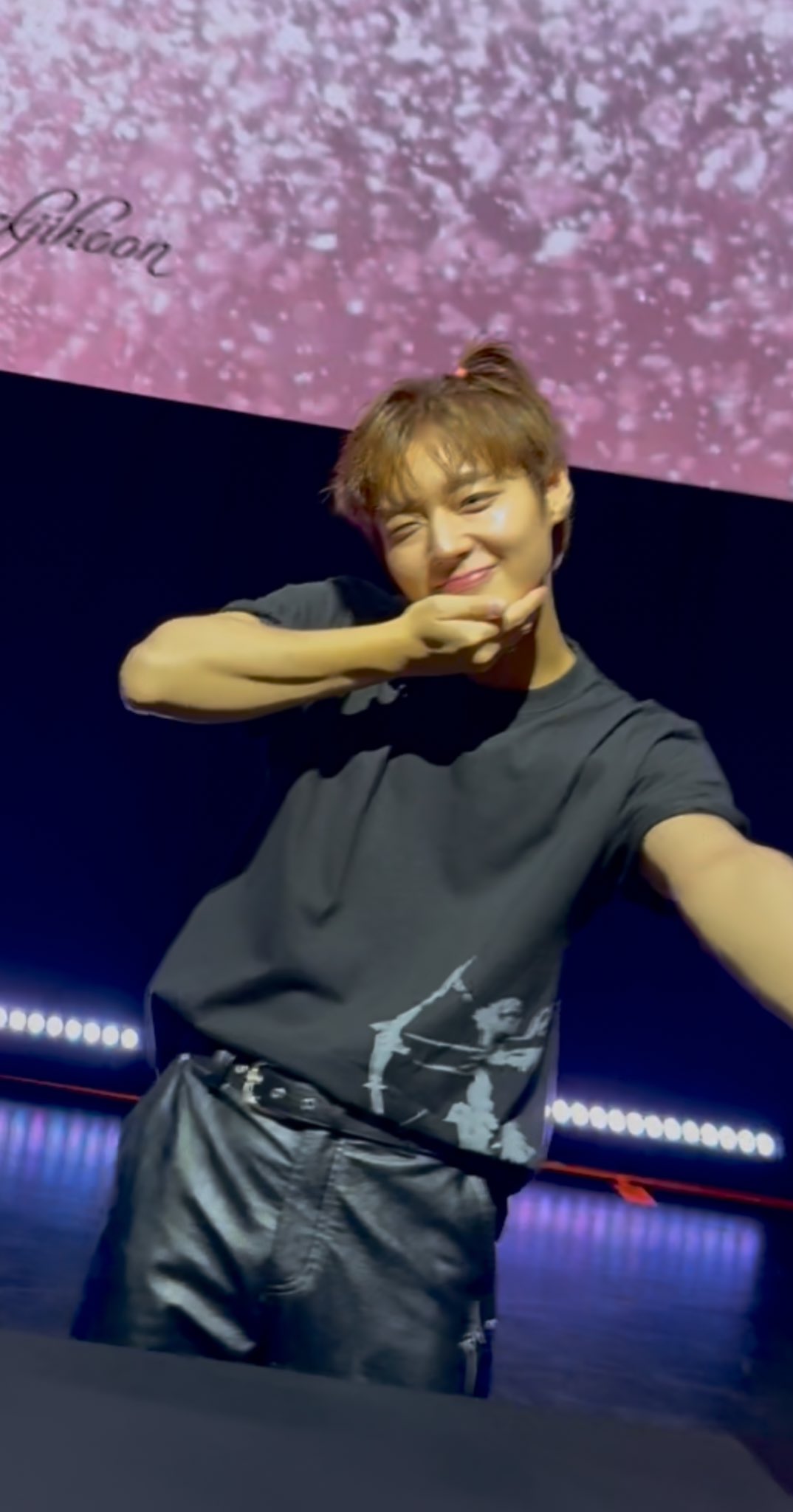박지훈 (해외투어중) 이렇게 귀여울거면 지금 당장 입국하라! 입국하라!!