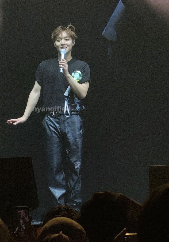 박지훈 (해외투어중) 이렇게 귀여울거면 지금 당장 입국하라! 입국하라!!