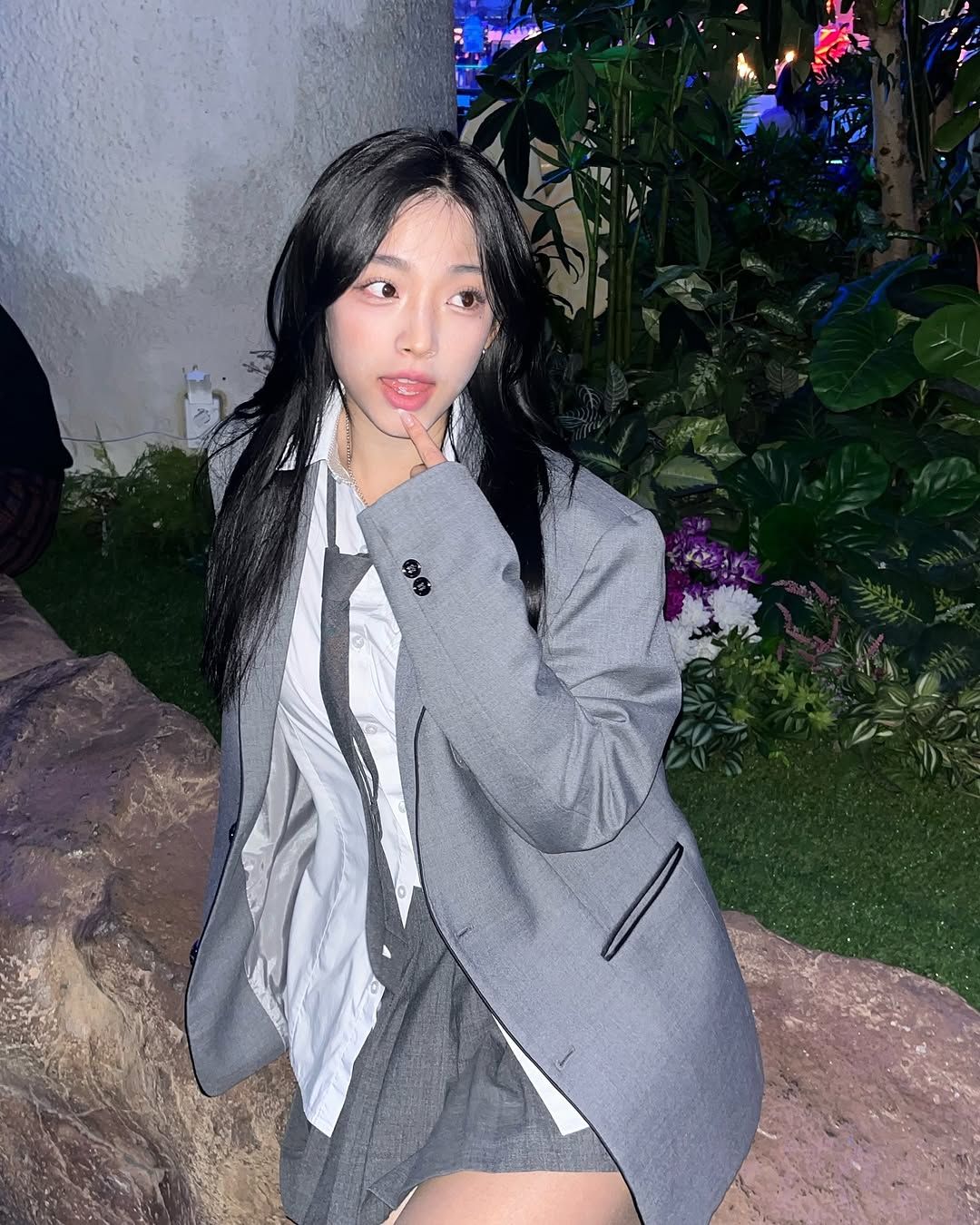 ㅇㅎ)요즘 부쩍 몸매 부각 되는 사진 올리는  인풀루언서 누나.jpg