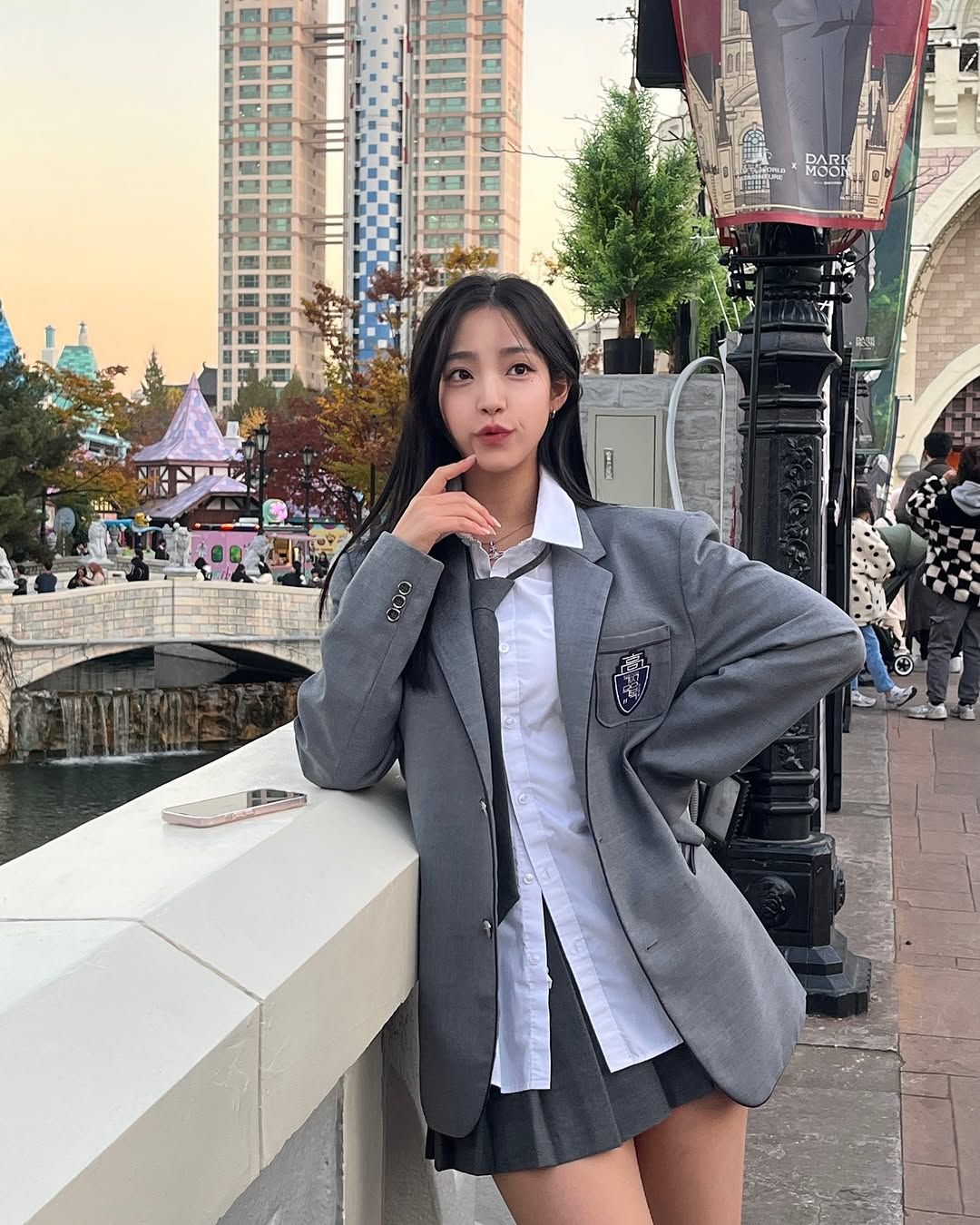 ㅇㅎ)요즘 부쩍 몸매 부각 되는 사진 올리는  인풀루언서 누나.jpg