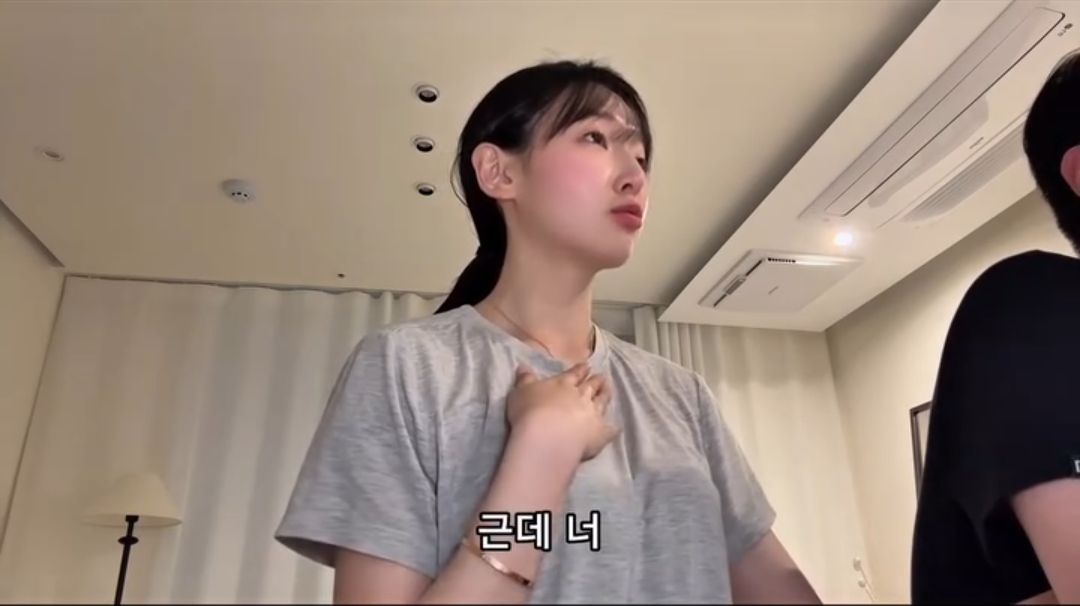정치 성향 때문에 손절 당했다는 여성.jpg