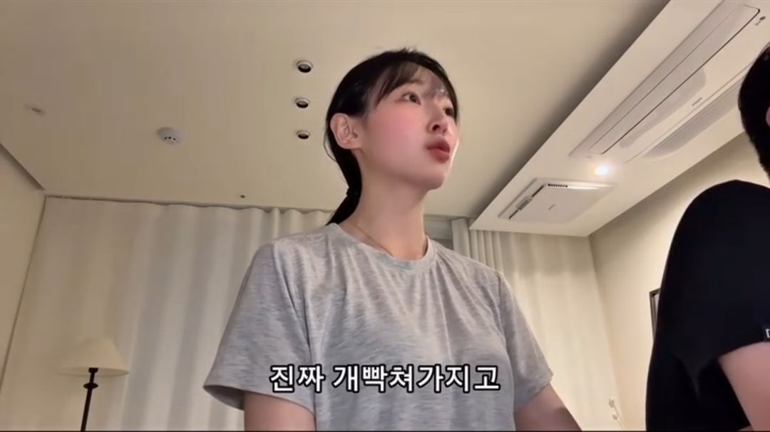 정치 성향 때문에 손절 당했다는 여성.jpg