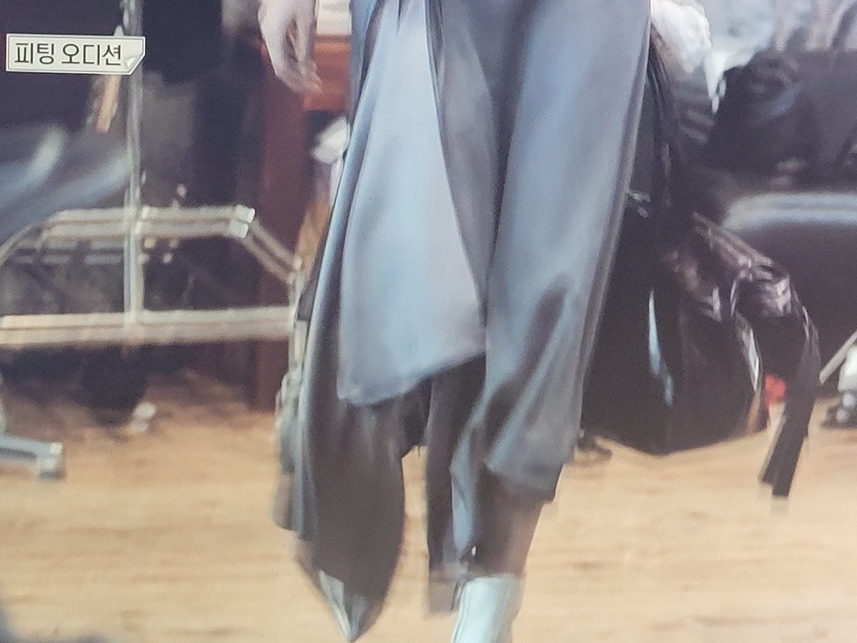 이소라 홍진경............... 파리에서 패션위크 런웨이 최최최최최종 오디션 본 결과................jpg