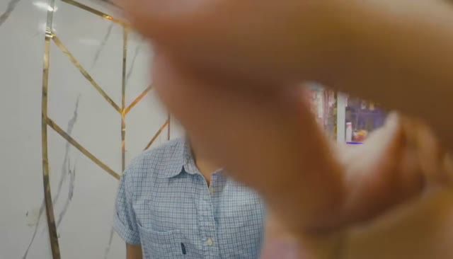 인도 미용실에서 머리 자른 유튜버