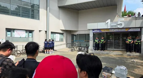 검열당하는 핸드볼 국가대표팀