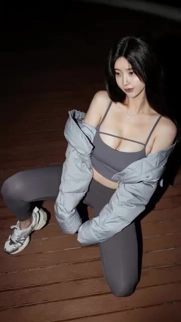 ㅇㅎ)몸매 좋은 누나들 다소 야한 사진영상 많은 쇼핑몰 인스타.jpg