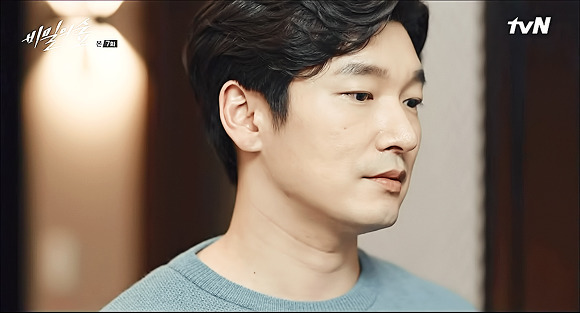 [비밀의숲] 드덕들 사이에서 의견 엄청 갈렸던 레전드 장면.jpg