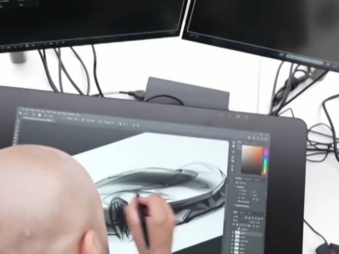 GM CEO 인터뷰 영상에 C9 코르벳 콘셉트 포착됐나