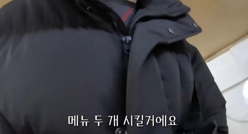 1인 식사가 안 돼서 2인분 시킨 혼밥러의 결말