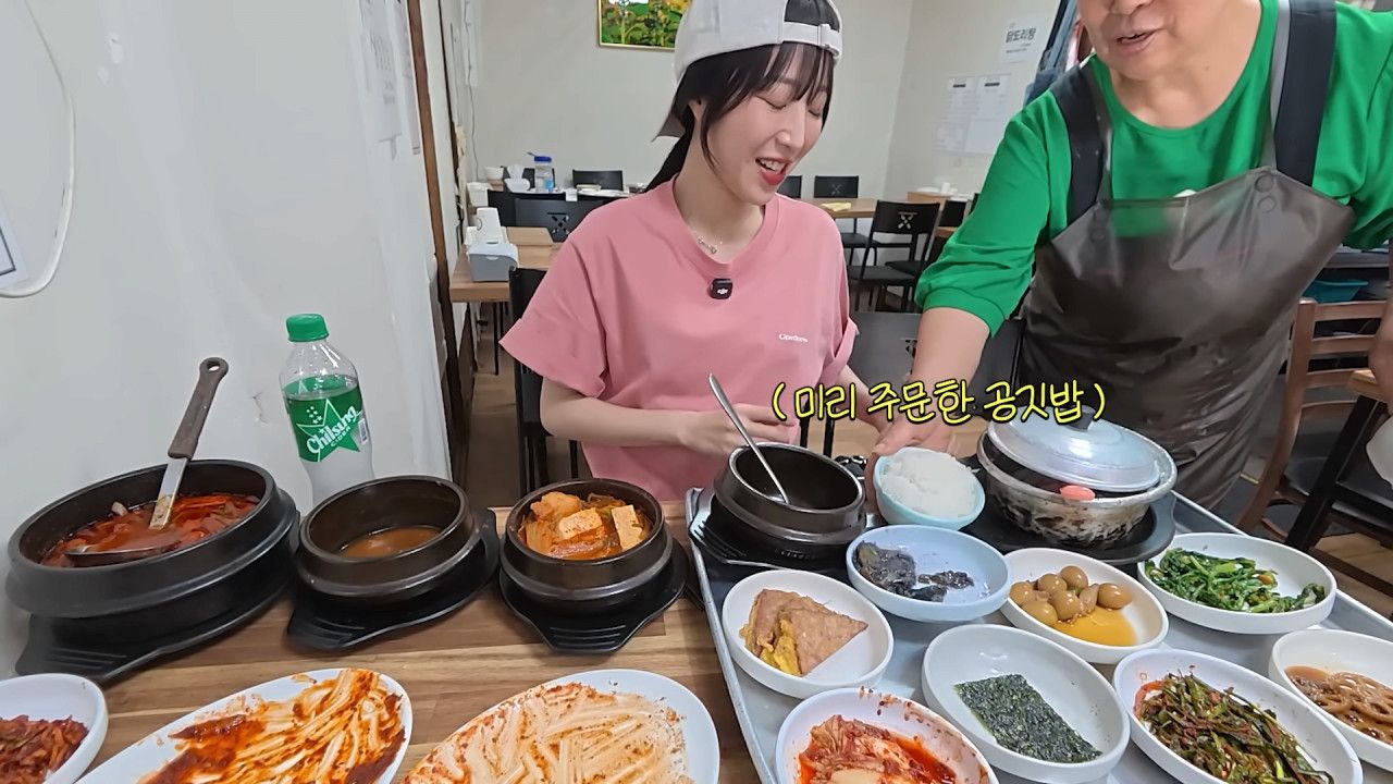 새벽 6시에 백반집에서 먹방하는 쯔양 근황