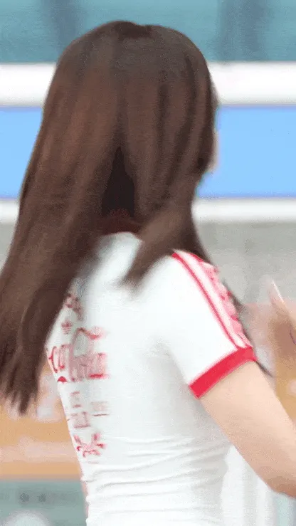멕시코로 월드컵 응원 가는 에스파 와 권은비