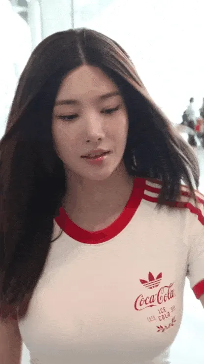 멕시코로 월드컵 응원 가는 에스파 와 권은비