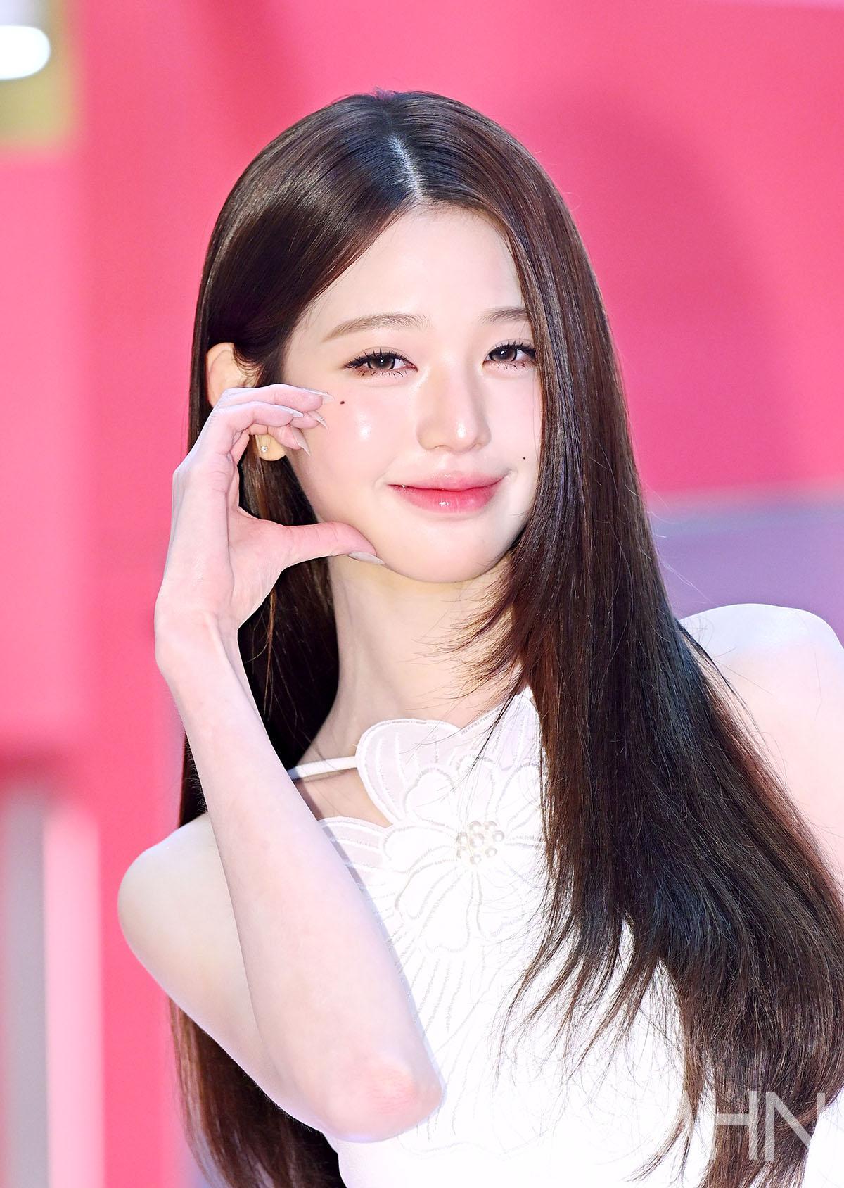 실시간 아이브 장원영 기사사진.jpg