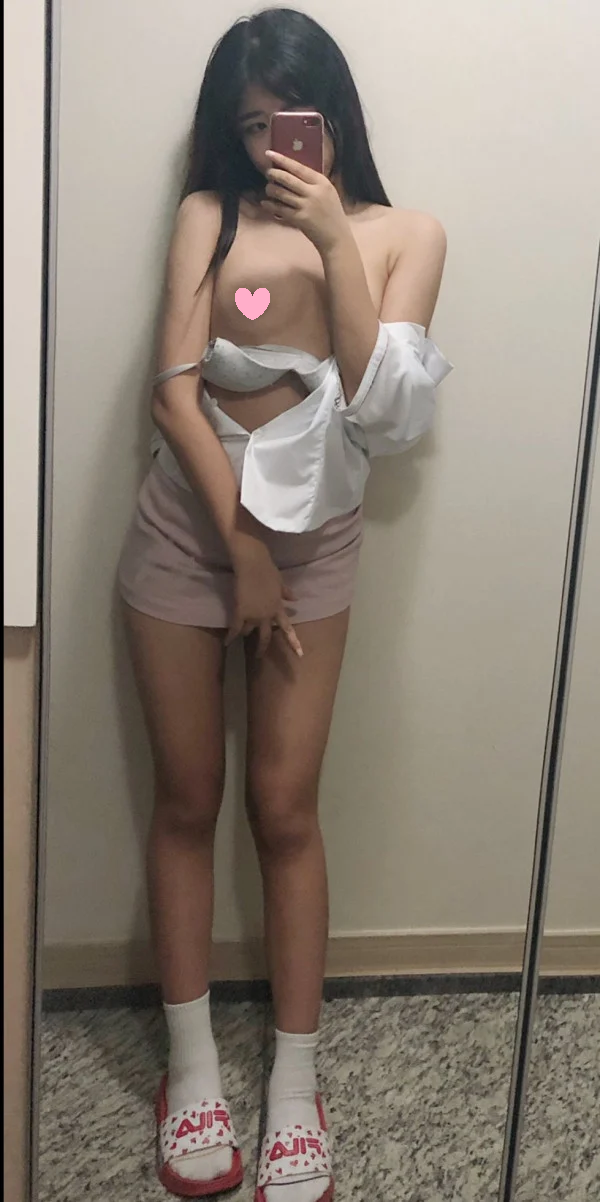 깜짝 놀라는 여자들의 시원한 몸매