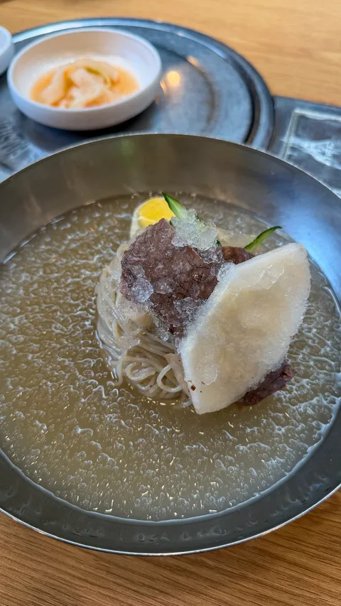 방이동 을밀대.