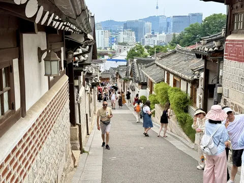 여름 휴가 끝내고 돌아왔습니다.