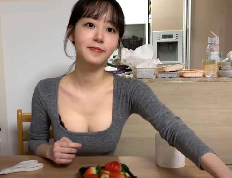 ㅇㅎ) 칵테일 바 26살 여사장님