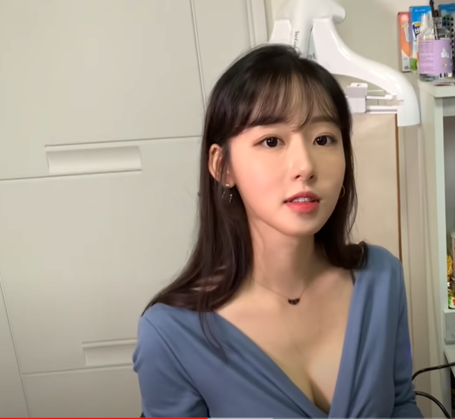 ㅇㅎ) 칵테일 바 26살 여사장님