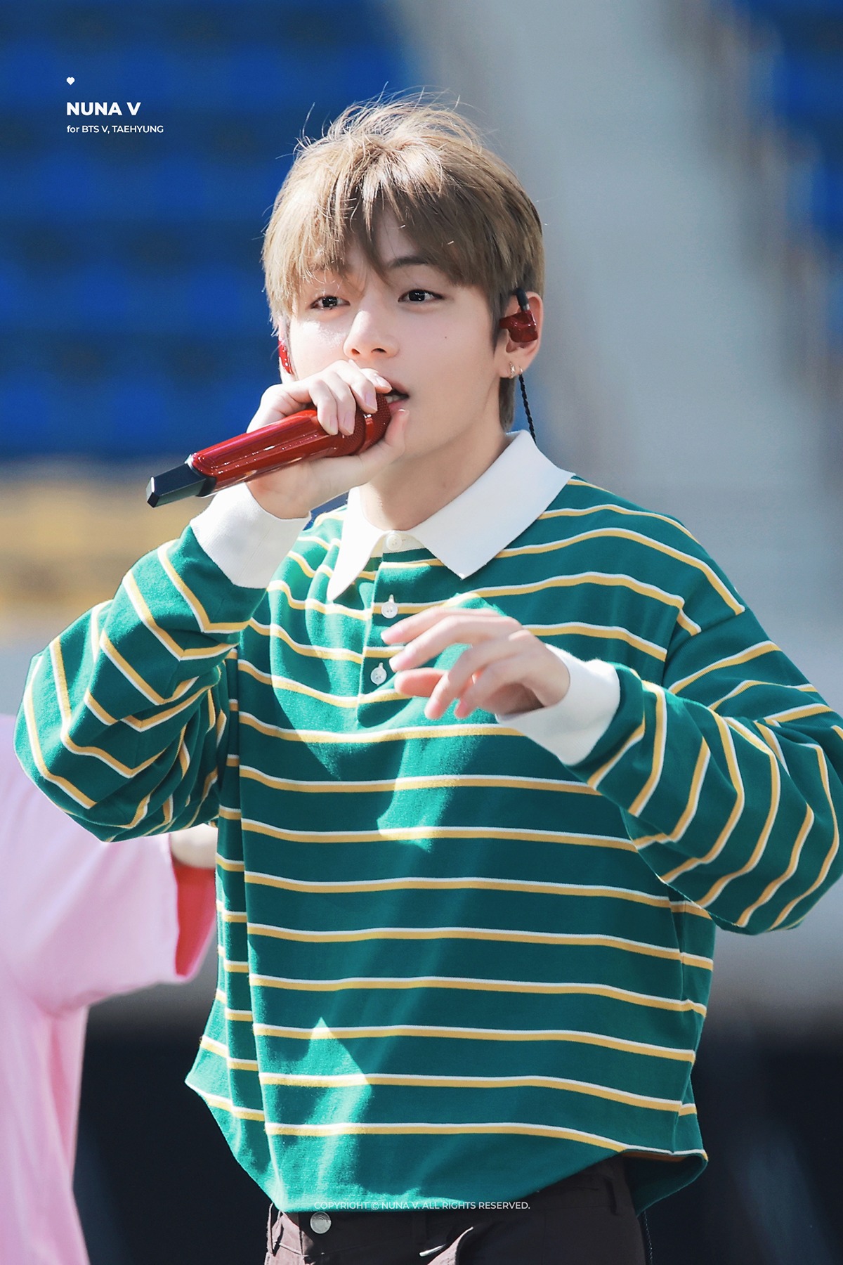 실시간 세월 거꾸로 흘러간것같은 방탄소년단 뷔