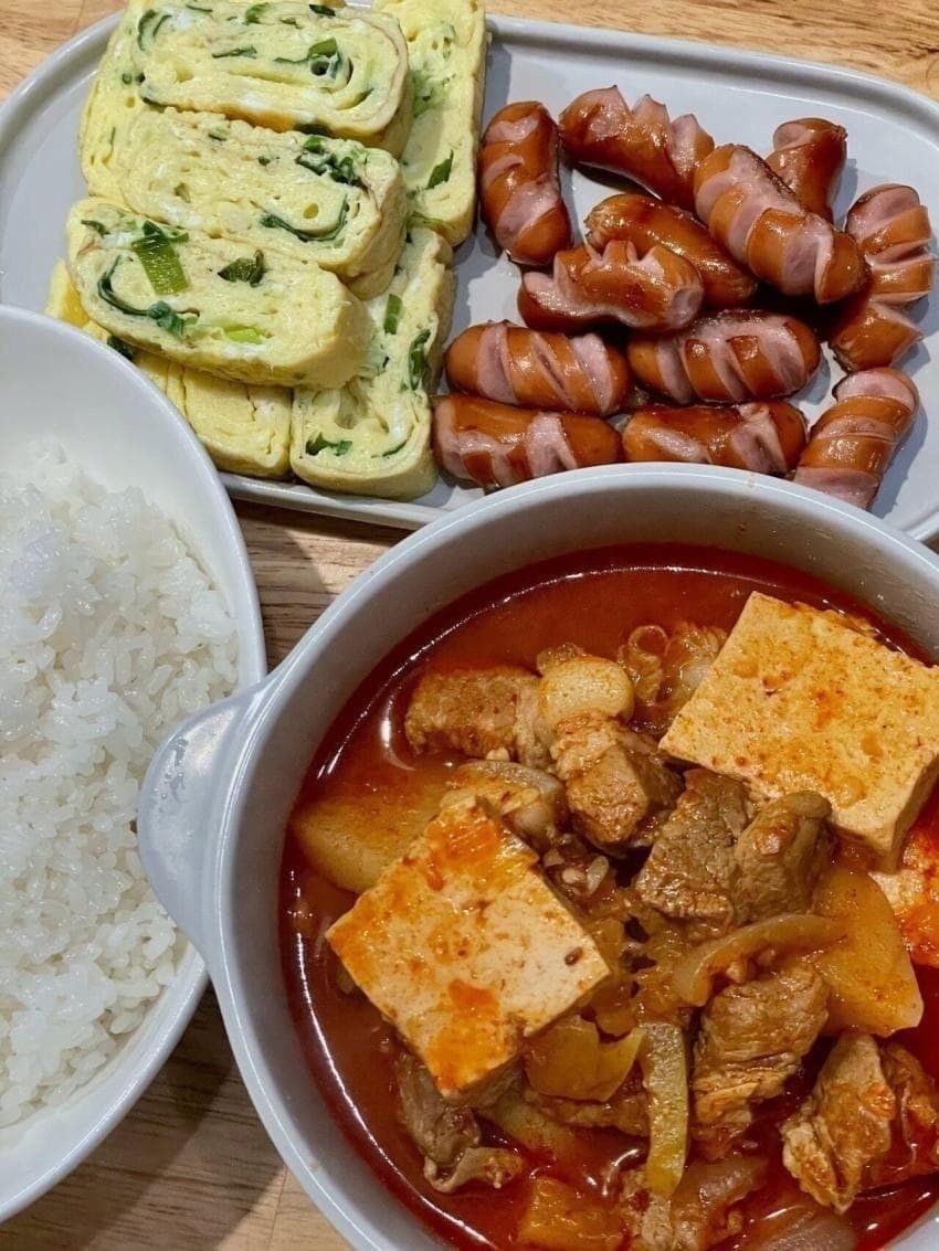 와.. 남자라면 눈 돌아가는 식단