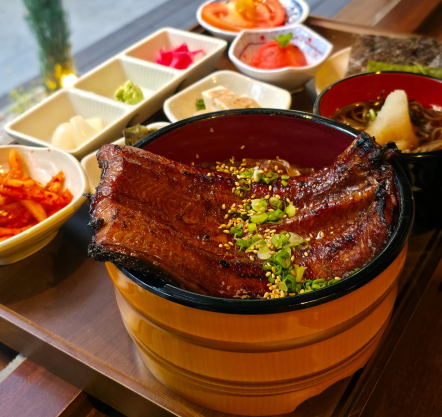 장어덮밥 사장님 플레이팅 제안드립니다.
