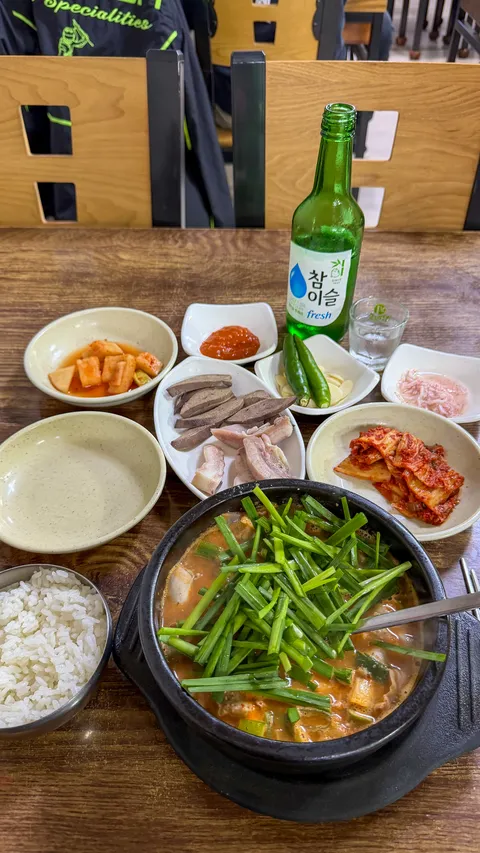 전라북도 군산시 만흥집.