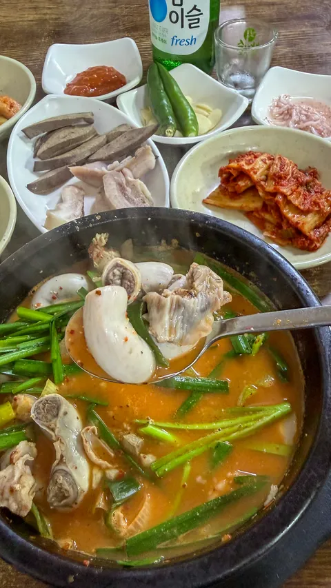 전라북도 군산시 만흥집.