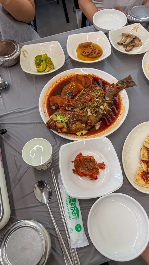 전라북도 군산시 은성식당.
